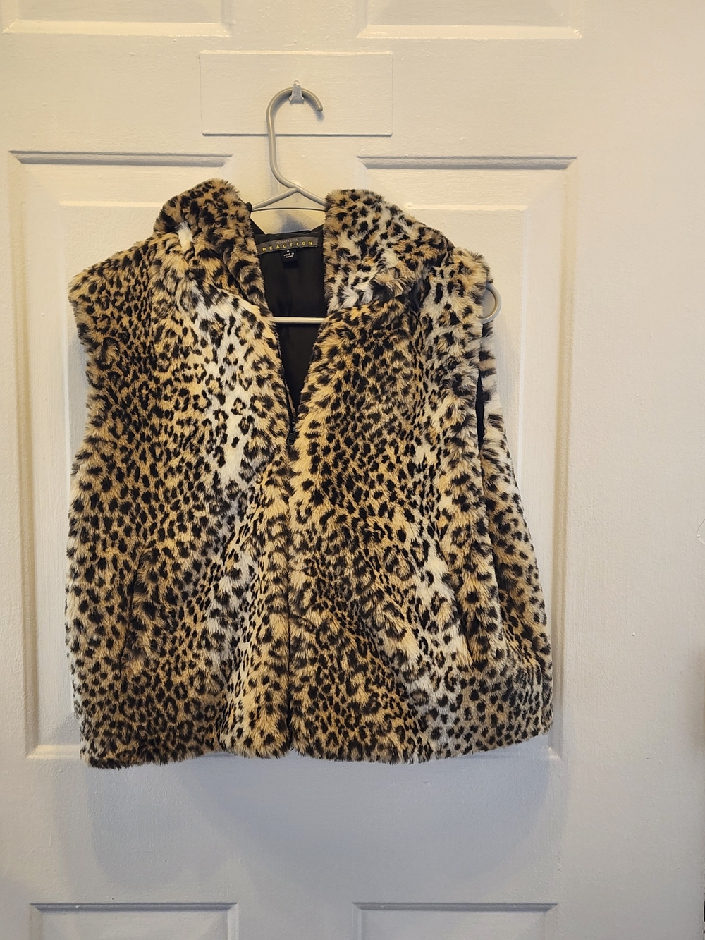 Kenneth Cole Reaction Faux Fur Leopard Print Vest in Brown and Black
